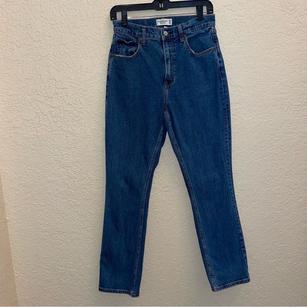 Abercrombie & Fitch Curve Love The Slim Straight Ultra High Rise jeans